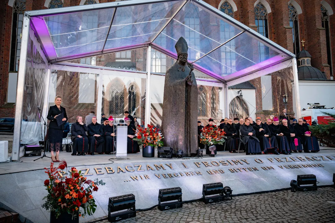 Wrocławska „Odwaga wyciągniętej ręki” w finale plebiscytu „Wydarzenie Historyczne Roku!”