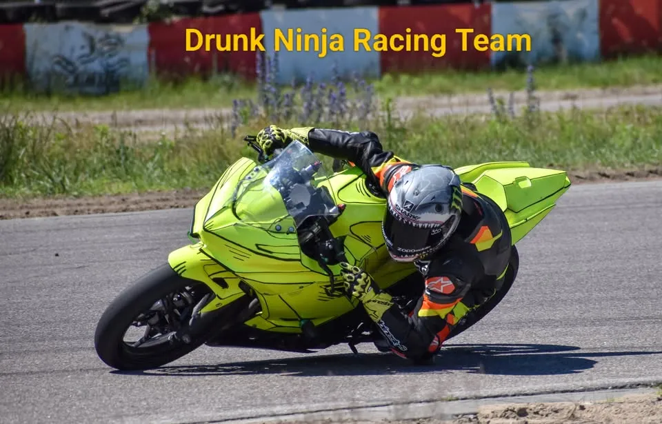 Track Day z Drunk Ninja Racing Team 