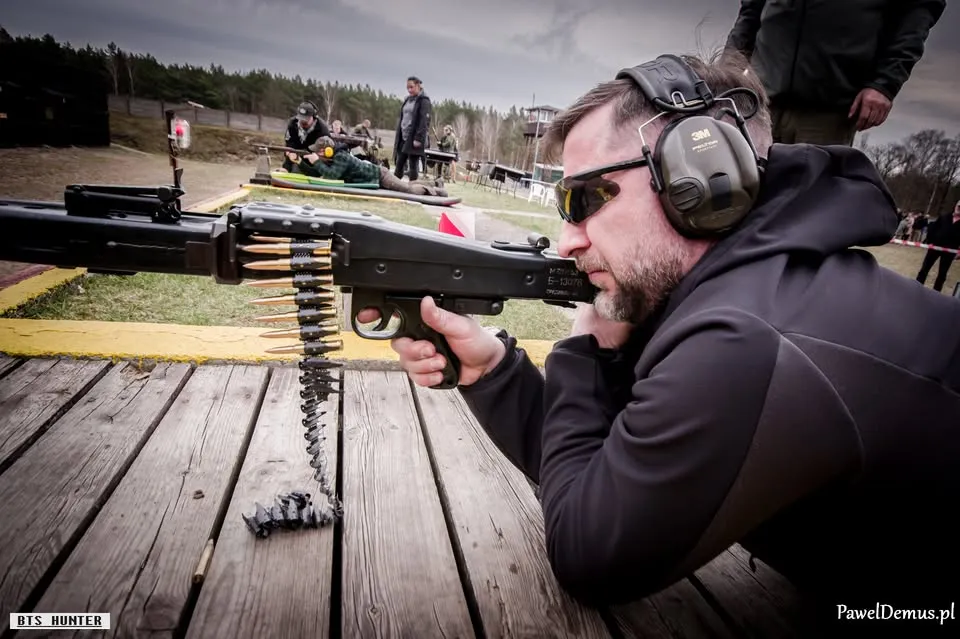 Karabin 100-300m BTS Kaliber