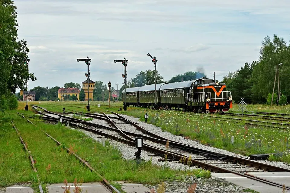 Kolejowe szlaki Dolnego Śląska. Pociągiem do Rokitek, Chojnowa, Jawora, Grabiny Śląskiej. 18.10.2026